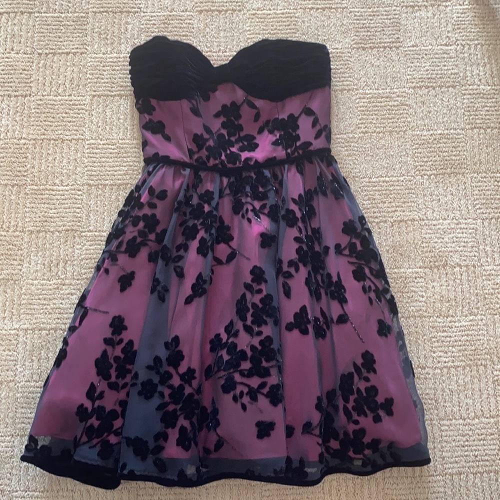 Betsy Johnson Evening label velvet and silk strapless dress size 8